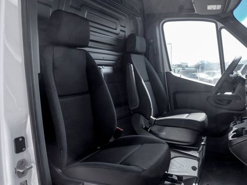 Used 2026 Mercedes-Benz Sprinter 2500 image 20