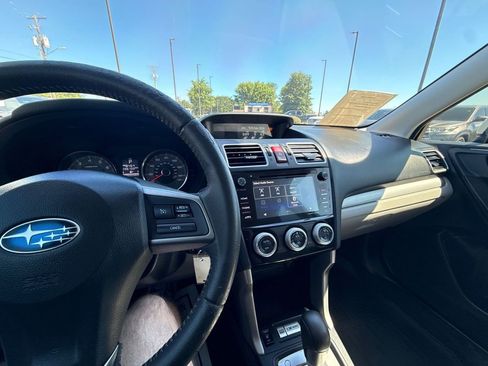 Used 2016 Subaru Forester 2.5i Limited AWD/4WD image 29