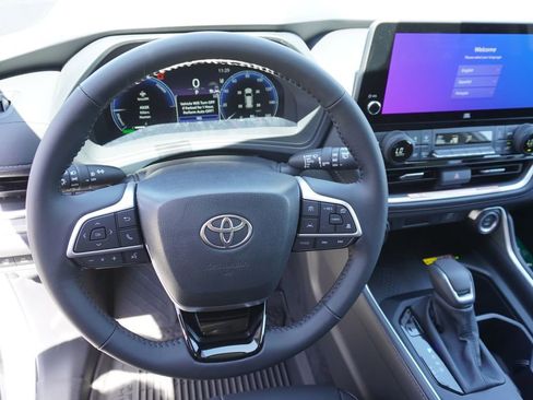 New 2026 Toyota Grand Highlander AWD Hybrid image 22