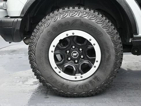 Certified 2024 Ford Bronco Badlands AWD/4WD image 38