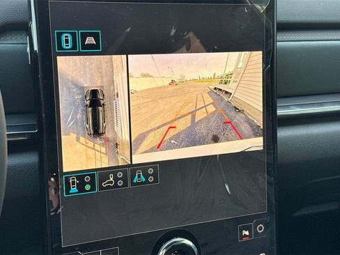 New 2026 GMC Terrain AT4 w/ Convenience Package III image 18