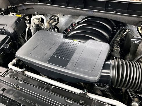 Used 2022 Chevrolet Silverado 1500 High Country w/ Technology Package image 35