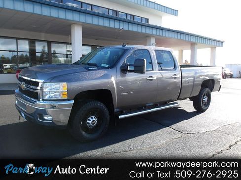 Used 2011 Chevrolet Silverado 2500 LT w/ Interior Plus Package AWD/4WD image 1