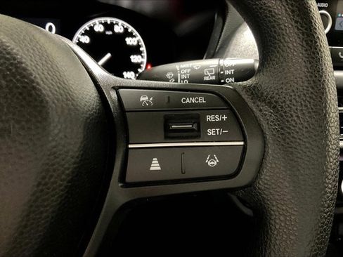 Used 2024 Honda HR-V LX image 19