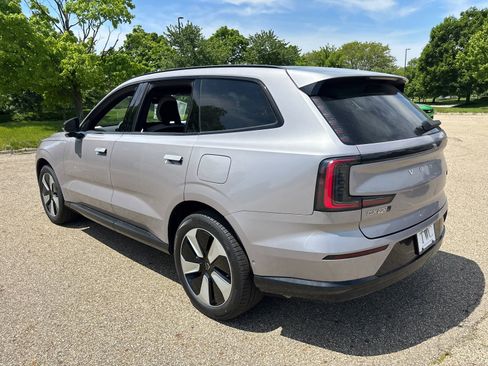 New 2026 Volvo EX90 Plus AWD/4WD image 7