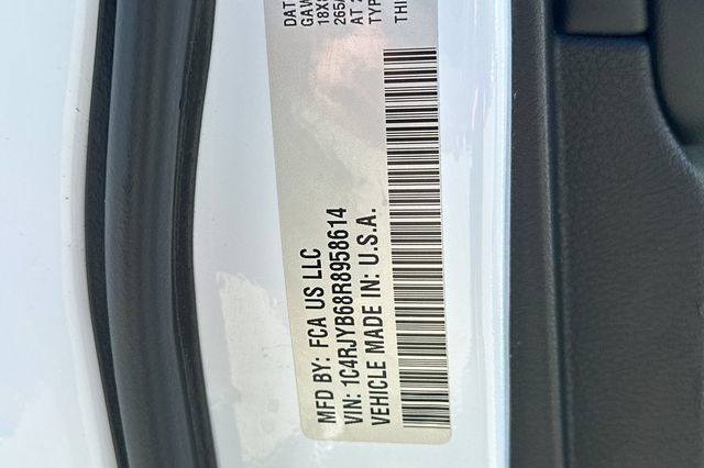 Used 2024 Jeep Grand Cherokee Limited 4xe AWD/4WD image 37