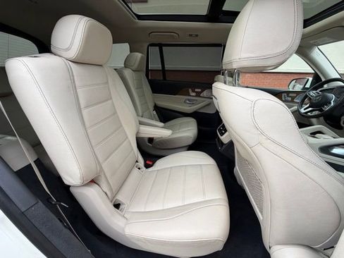 Used 2020 Mercedes-Benz GLS 450 4MATIC image 29