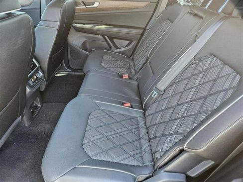 New 2025 Volkswagen Atlas SEL Premium R-Line image 17