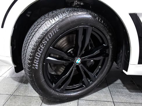 Used 2026 BMW X7 M60i AWD/4WD image 7