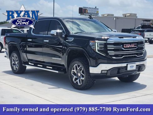 Used 2024 GMC Sierra 1500 SLT w/ SLT Premium Plus Package AWD/4WD image 2