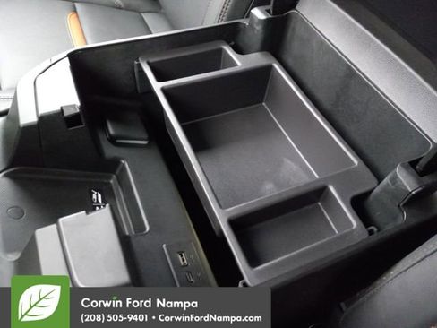 Used 2024 GMC Sierra 1500 AT4 w/ Technology Package image 19