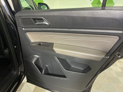 Used 2022 Volkswagen Atlas Cross Sport SE AWD/4WD image 27