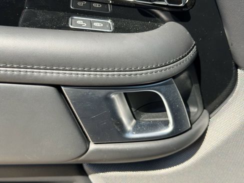 Used 2020 Land Rover Range Rover HSE image 14