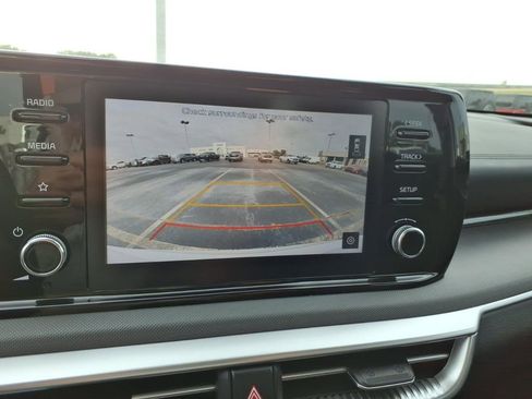 Used 2022 Kia K5 LXS AWD/4WD image 15