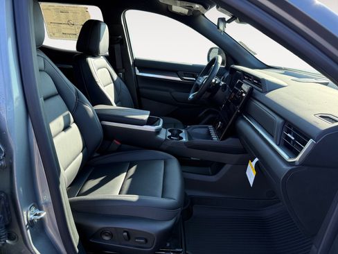 New 2026 GMC Terrain Elevation w/ Elevation Premium Package image 19