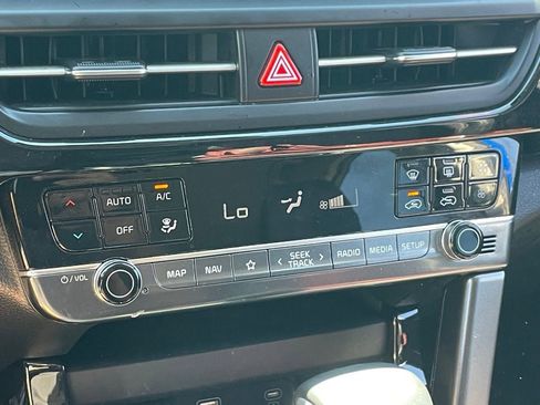 Used 2025 Kia Seltos S image 8
