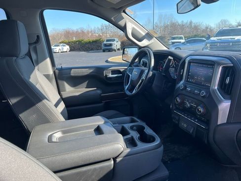 Used 2021 Chevrolet Silverado 1500 LT w/ Bed Protection Package image 9