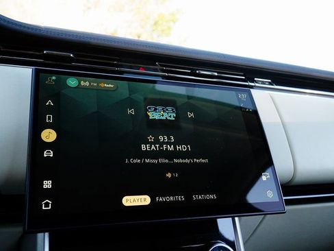 Used 2023 Land Rover Range Rover SE image 21