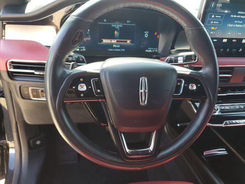 Used 2023 Lincoln Corsair Reserve AWD/4WD image 18