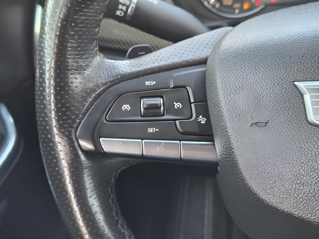 Used 2020 Cadillac XT4 Sport w/ Driver Awareness Package FWD image 26