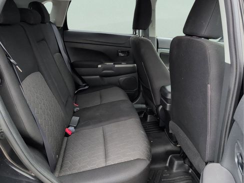 Used 2021 Mitsubishi Outlander Sport SE image 29