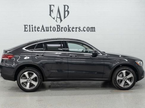 Used 2023 Mercedes-Benz GLC 300 4MATIC Coupe image 4