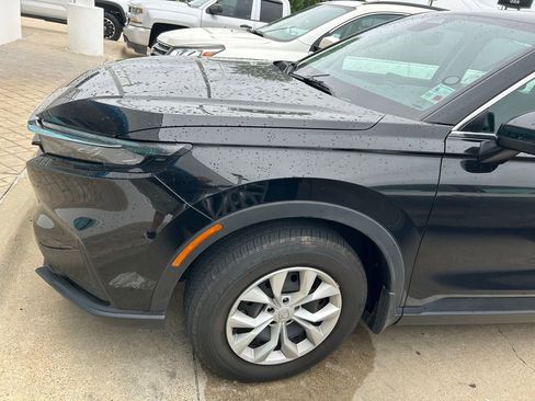 Used 2024 Honda CR-V LX image 2
