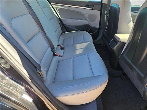 Used 2018 Hyundai Elantra SEL image 19