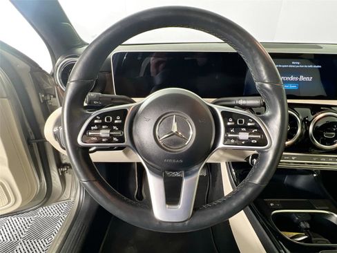 Certified 2019 Mercedes-Benz A 220 4MATIC image 11
