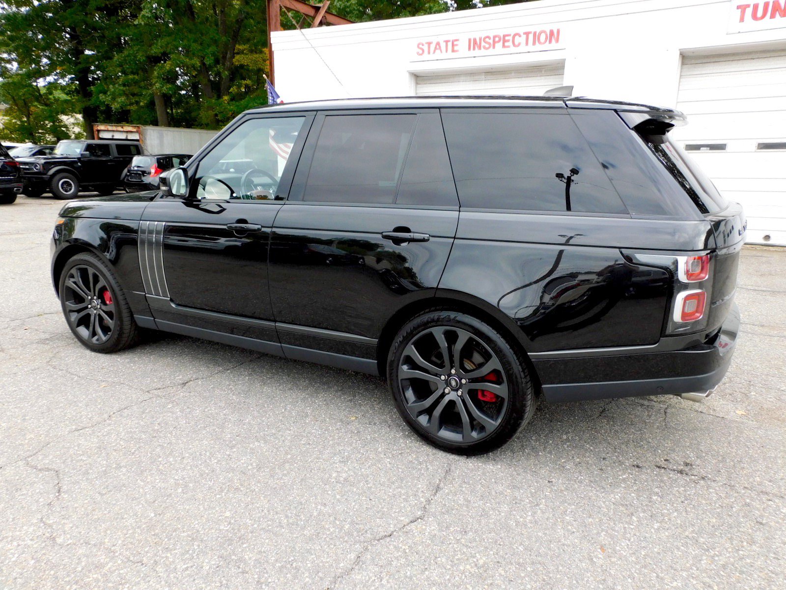 Used 2017 Land Rover Range Rover SV Autobiography Dynamic AWD/4WD image 3