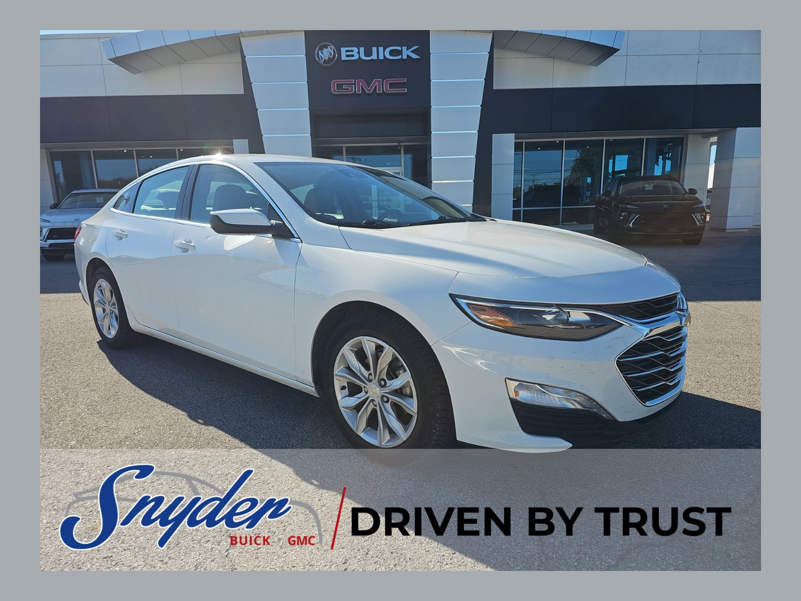 Used 2023 Chevrolet Malibu LT FWD image 1