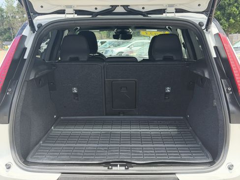 Used 2023 Volvo XC40 Recharge Plus w/ Protection Package Premier AWD/4WD image 10