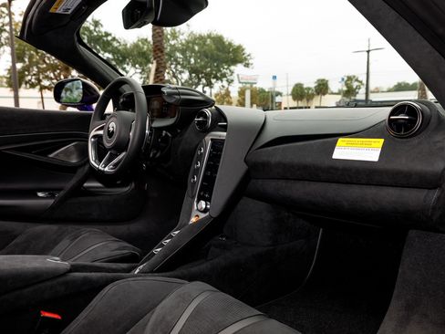 New 2026 McLaren 750S Spider image 22