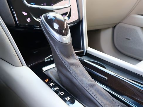 Used 2016 Cadillac XTS Luxury w/ Driver Awareness Package image 24