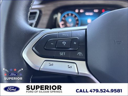 Used 2025 Volkswagen Atlas SEL AWD/4WD image 30