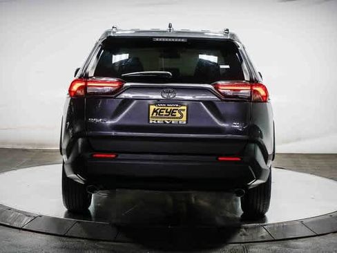 Certified 2019 Toyota RAV4 XLE image 4