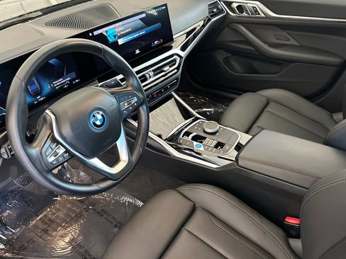 Used 2023 BMW i4 eDrive35 RWD image 9