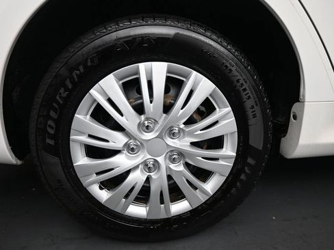 Used 2011 Toyota Corolla LE image 10