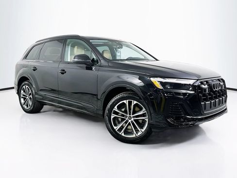 Used 2026 Audi Q7 2.0T Premium w/ Convenience Plus Package AWD/4WD image 2