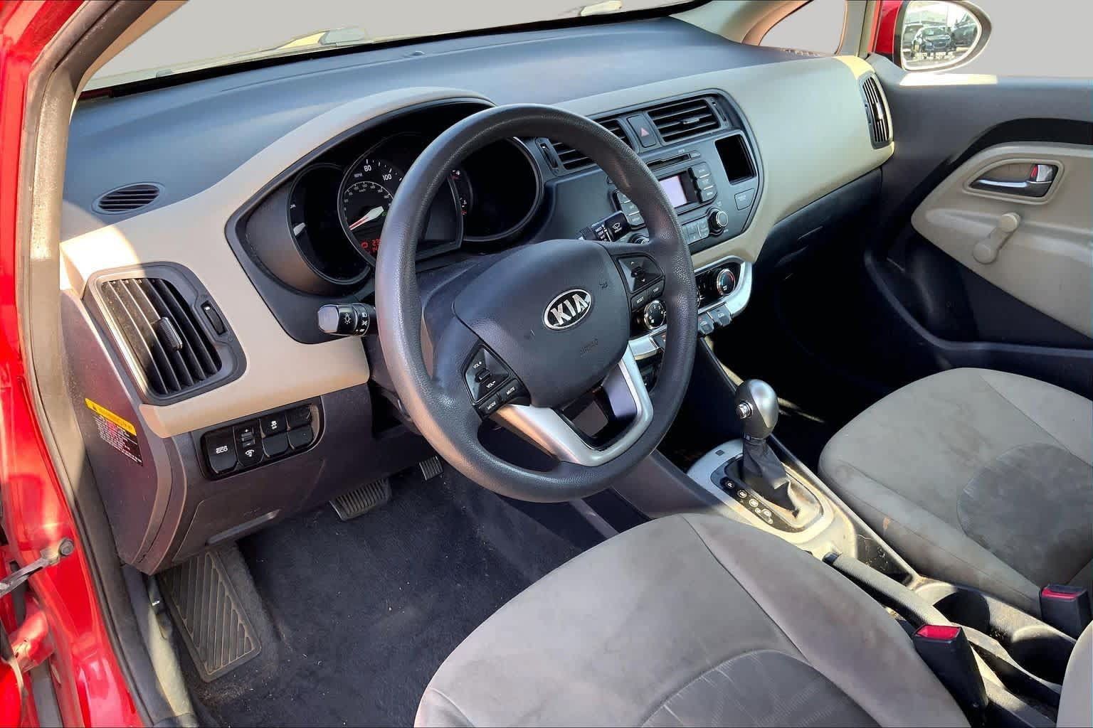 Used 2014 Kia Rio LX FWD image 16