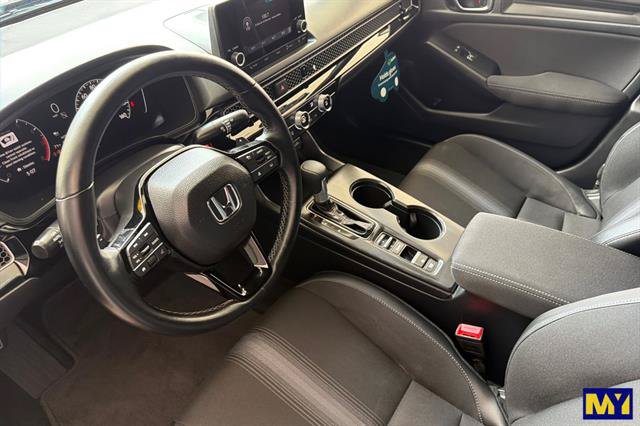Used 2025 Honda Civic Sport image 10