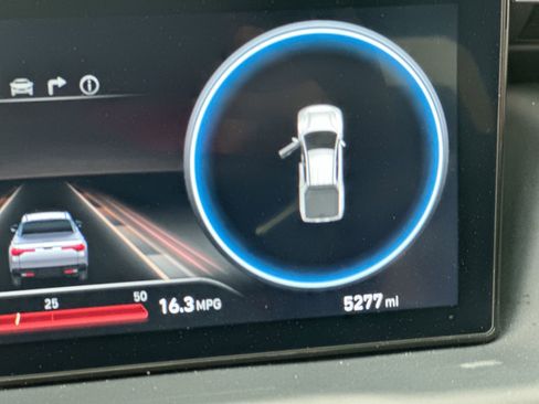 Used 2024 Hyundai Santa Cruz Limited image 11