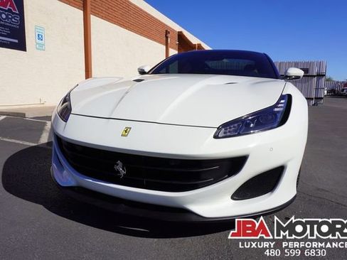 Used 2019 Ferrari Portofino image 32