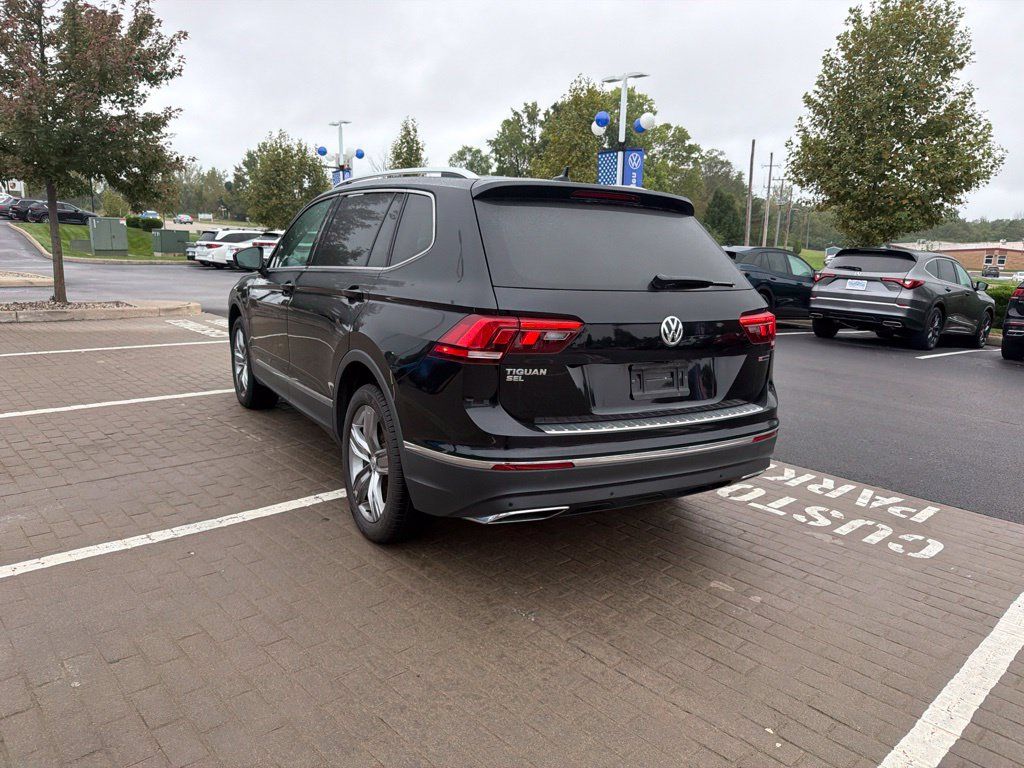 Used 2021 Volkswagen Tiguan SEL AWD/4WD image 15