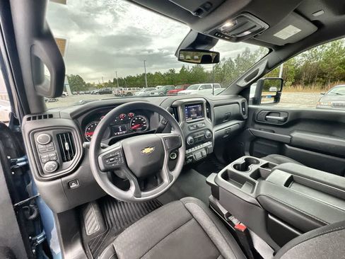 New 2025 Chevrolet Silverado 2500 Custom w/ Custom Value Package image 10