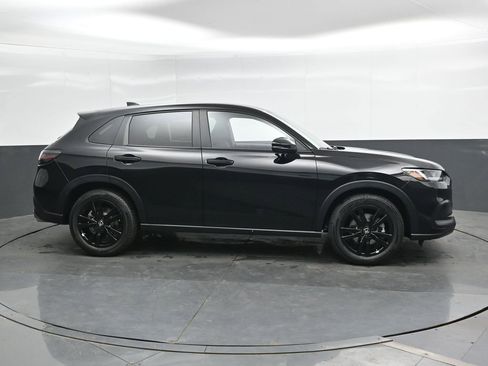 New 2027 Honda HR-V Sport image 3