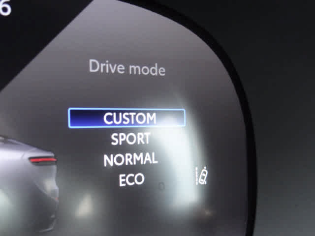 Certified 2026 Toyota Crown AWD/4WD image 31