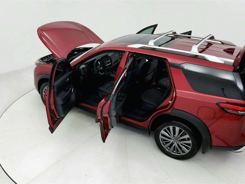 Used 2024 Nissan Pathfinder SL w/ SL Premium Package FWD image 22