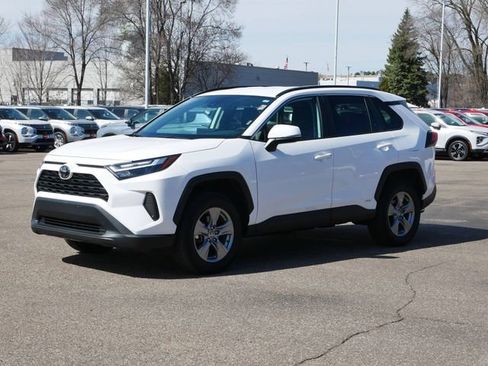 Used 2025 Toyota RAV4 XLE image 2