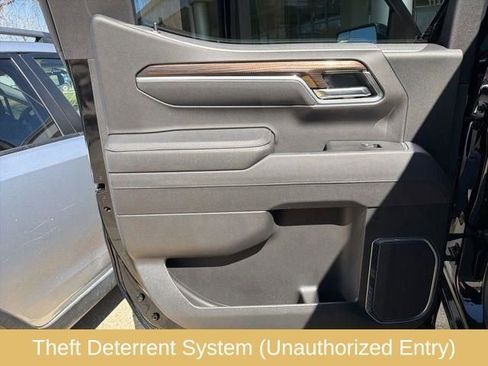 Used 2025 Chevrolet Silverado 1500 RST image 30